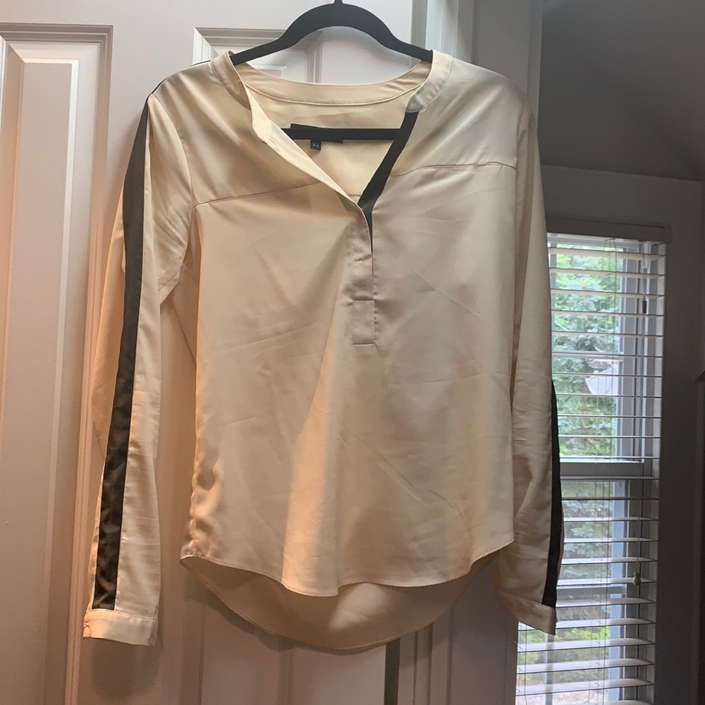 Cream Liquid ny silky blouse xs